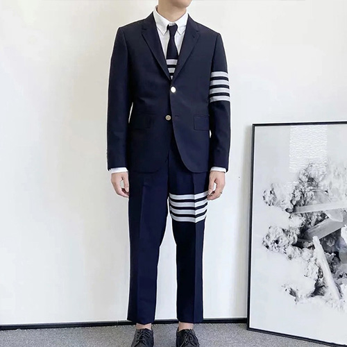 [THOM BROWNE] 톰브라운 22SS 남성 정장수트 양복 세트 네이비/금장버클 MM477, RED, 홍콩명품,무브타임사이트,2022신상,명품의류