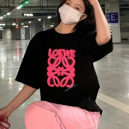 [LOEWE] 로에베 22SS 여자 연예인 핑크자수 블랙 반팔티 WM392, SS,홍콩명품의류,무브타임,해외직구,구매대행사이트