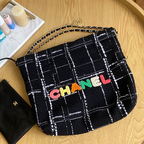 [홍콩명품,CHANEL] 샤넬 22SS 여자 문자로고 금장체크 쇼핑백 BGM067, 35CM, YF, 홍콩명품가방,최신,22SS,무브타임,명품쇼핑몰,해외직구