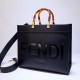 [홍콩명품,FENDI] 펜디 23SS 선샤인 미디엄 쇼퍼백 (블랙), BGM1119, MD, 홍콩명품가방,손목가방,크로스백,핸드백,구매대행,무브타임