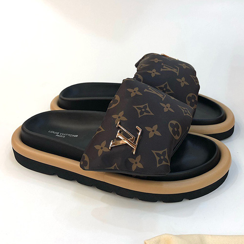 [홍콩명품.LOUIS VUITTON] 루이비통 23SS 플랫 콤포트 풀 필로우 뮬 브라운 1ABGIV, SE1755, PMD, 무브타임사이트,인터넷명품쇼핑몰,남자명품,슈즈,신발