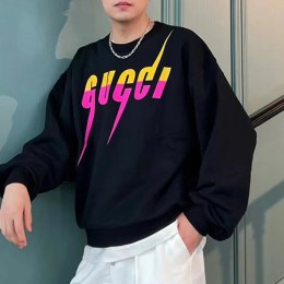 [홍콩명품.Gucci] 구찌 23SS 로고 그래픽 맨투맨 (블랙), BM8543, KB, 온라인명품쇼핑몰,남자명품의류,인터넷쇼핑몰,해외직구