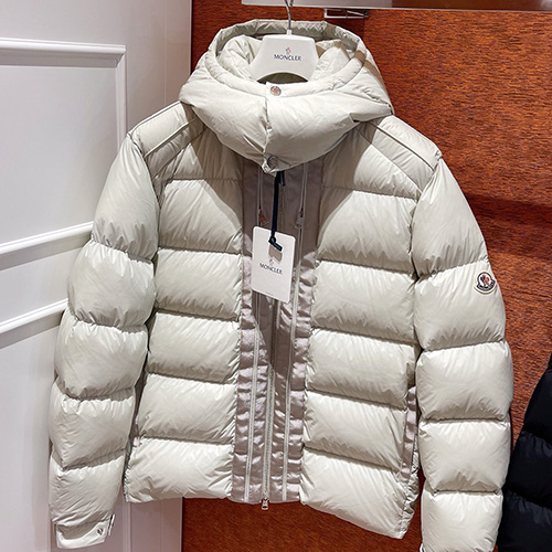 [홍콩명품.MONCLER] 몽클레어 23SS 로고 Kerinci 후드 다운 패딩 자켓 (아이보리), BM11344, KSM, 홍콩명품의류,구매대행,온라인명품