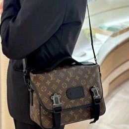 [홍콩명품.LOUIS VUITTON] 루이비통 24SS LV 트레일 메신저 남성 크로스 백 모노그램 M46972, BGM2678, BDA, 홍콩명품가방,명품쇼핑몰,크로스백,핸드백,구매대행,무브타임