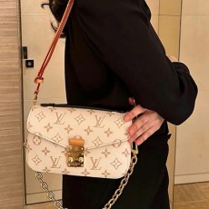 [홍콩명품.LOUIS VUITTON] 루이비통 24SS 모노그램 숄더백 포쉐트 메티스 웨스트 백 M46279 (아이보리), BGM2975, GU3, 홍콩명품가방,명품쇼핑몰,크로스백,핸드백,구매대행,무브타임