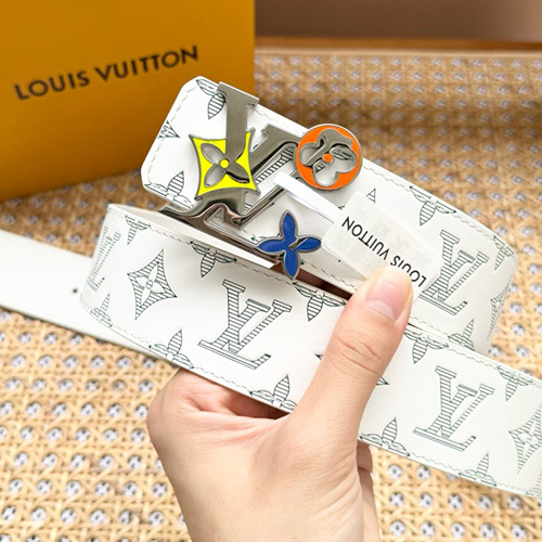 [홍콩명품.LOUIS VUITTON] 루이비통 24SS 로고 모노그램 레더 가죽 벨트 (화이트), BT1223, X1, 명품레플리카,인터넷쇼핑몰,남자명품,해외직구