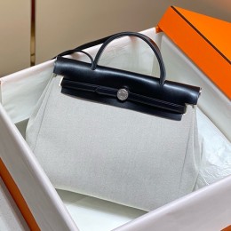 [홍콩명품.Hermes] 에르메스 24SS 로고 HERBAG 핸드백 토트백 (블랙-아이보리-은장), BGM3259, H3, 홍콩명품가방,명품쇼핑몰,크로스백,핸드백,구매대행,무브타임