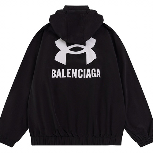 [홍콩명품.BALENCIAGA] 발렌시아가 24SS 언더아머 콜라보 로고 프린트 오버핏 봄버 자켓 (블랙), BM15729, JU, 홍콩명품의류,구매대행,온라인명품