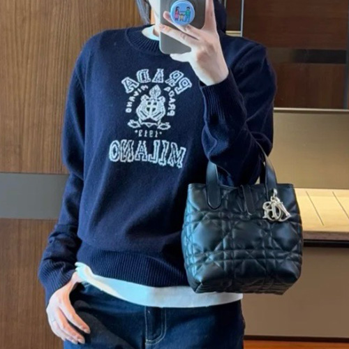 [홍콩명품,PRADA] 프라다 25SS 로고 여성 니트 반팔 티셔츠 (블랙), BM19601, 13C, 홍콩명품의류,구매대행,온라인명품