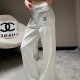 [홍콩명품.CHANEL] 샤넬 25SS 로고 여성 오버핏 데님 팬츠 진 청바지 (화이트), BM19748, TBG, 홍콩명품의류,구매대행,온라인명품