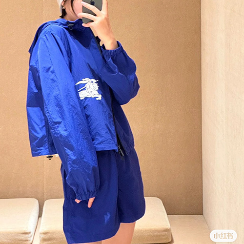 [홍콩명품.Burberry] 버버리 25SS 프로섬로고 여성 후드 바람막이 자켓 + 쇼츠 반바지 상하의 세트 (블루), BM19768, BR, 홍콩명품의류,구매대행,온라인명품