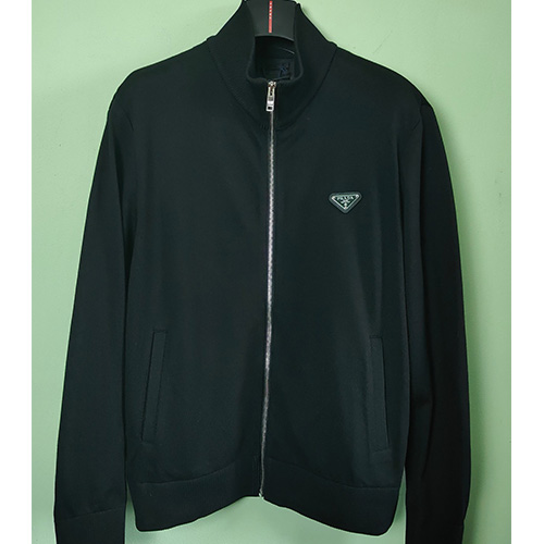 [홍콩명품,PRADA] 프라다 25SS 삼각로고 하이넥 니트 집업 자켓 (블랙), BM19884, JL, 홍콩명품의류,구매대행,온라인명품