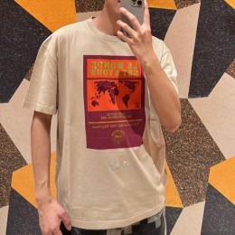 [홍콩명품.LOUIS VUITTON] 루이비통 25SS 로고 그래픽 프린트 반팔 티셔츠 (2컬러), BM20412, YS, 홍콩명품의류,구매대행,온라인명품