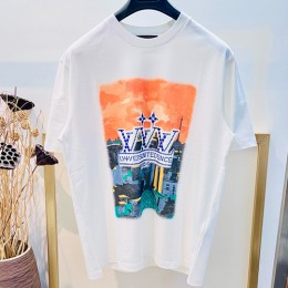 [홍콩명품.LOUIS VUITTON] 루이비통 25SS 로고 그래픽 프린트 반팔 티셔츠 (화이트), BM20416, YS, 홍콩명품의류,구매대행,온라인명품