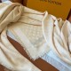 [홍콩명품.LOUIS VUITTON] 루이비통 25SS 로고 모노그램 클래식 숄 140-140 스카프 머플러 M76875 (베이지), ET2964, JX, 홍콩명품의류,구매대행,온라인명품