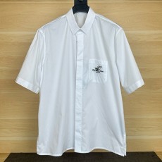 [홍콩명품,Christian Dior] 디올 25SS 로고 자수 포플린 반팔 남방 셔츠 (화이트), BM21097, JU, 홍콩명품의류,구매대행,온라인명품
