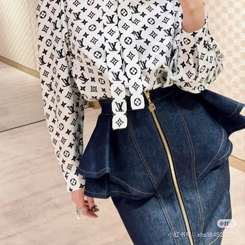 [홍콩명품.LOUIS VUITTON] 루이비통 25SS 로고 여성 데님 미디 스커트, BM21246, MR, 홍콩명품의류,구매대행,온라인명품