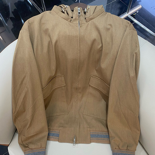 [홍콩명품.Loro Piana] 로로피아나 25SS 로고 후드 봄버 자켓 (카라멜), BM21456, JU, 명품레플리카,미러급,온라인쇼핑몰사이트