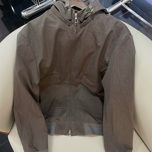 [홍콩명품.Loro Piana] 로로피아나 25SS 로고 후드 봄버 자켓 (브라운), BM21458, JU, 명품레플리카,미러급,온라인쇼핑몰사이트