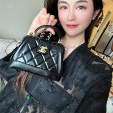 [홍콩명품.CHANEL] 샤넬 25SS 로고 BODIN JOYEUX 레더 가죽 핸드백 크로스백 (블랙-금장), BGM4905, BDA, 홍콩명품가방,명품쇼핑몰,크로스백,핸드백,구매대행