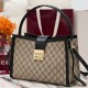 [가격문의][홍콩명품.Gucci] 구찌 25SS 로고 패드록 탑 핸들 핸드백 베이지 블랙 GG 패브릭 838991, BGM5040, GU2, 홍콩명품가방,명품쇼핑몰,크로스백,핸드백,구매대행