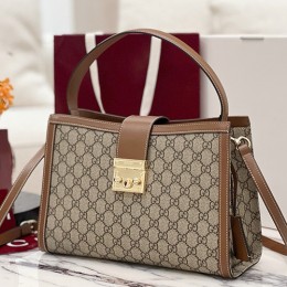 [가격문의][홍콩명품.Gucci] 구찌 25SS 로고 패드록 탑 핸들 핸드백 베이지 브라운 GG 패브릭 838991, BGM5044, GU2, 홍콩명품가방,명품쇼핑몰,크로스백,핸드백,구매대행