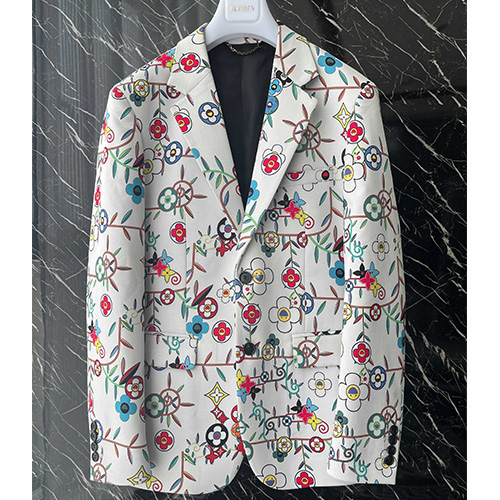 [홍콩명품.LOUIS VUITTON] 루이비통 25SS 로고 그래픽 패턴 정장 수트 자켓 (화이트), BM21752, SAM, 레플리카의류,미러급사이트