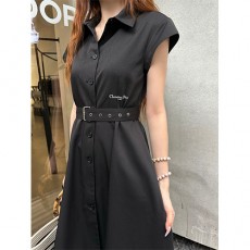 [가격문의][홍콩명품,Christian Dior] 디올 25SS 로고 여성 슬리브리스 카라 벨티드 원피스 (2컬러), BM21764, COCO, 레플리카의류,미러급사이트