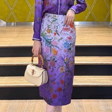 [홍콩명품.Gucci] 구찌 25SS 로고 여성 플라워 패턴 미디 스커트 (퍼플), BM21942, MC, 레플리카의류,미러급사이트