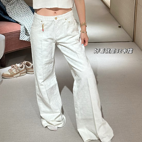 [홍콩명품.LOUIS VUITTON] 루이비통 25SS 로고 여성 모노그램 데님 팬츠 진 청바지 (화이트), BM21984, MC, 레플리카의류,미러급사이트