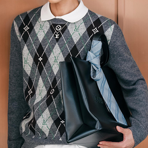 [홍콩명품.LOUIS VUITTON] 루이비통 25SS 로고 패턴  니트 스웨터 (그레이), BM22146, JL, 레플리카의류,미러급사이트