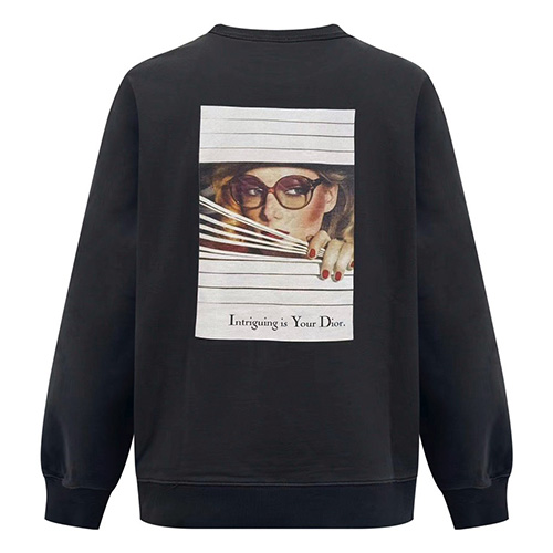 [홍콩명품,Christian Dior] 디올 25SS 로고 그래픽 프린트 맨투맨 티셔츠 (블랙), BM22470, JL, 레플리카의류,미러급사이트