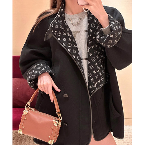 [홍콩명품.LOUIS VUITTON] 루이비통 25SS 로고 여성 모노그램 코트 자켓 (블랙), BM22512, MC, 레플리카의류,미러급사이트