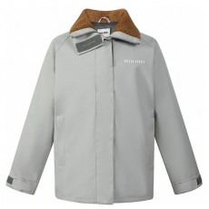 [홍콩명품,MIU MIU] 미우미우 25SS 로고 시어링 Cordura 바람막이 자켓 (그레이), BM22713, JL, 레플리카의류,미러급사이트