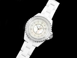 [홍콩명품.CHANEL] 샤넬 J13 33mm 다이아몬드 베젤 화이트 세라믹 White MOP dial 다이얼 쿼츠/밧데리 여자시계 여성용