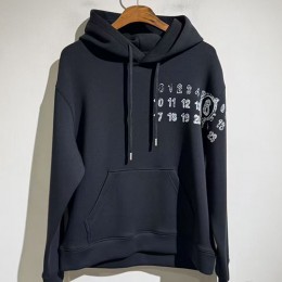 [홍콩명품.Maison Margiela] 메종마르지엘라 25SS 로고 프린트 후드 티셔츠 (3컬러), BM22773, X2, 레플리카의류,미러급사이트