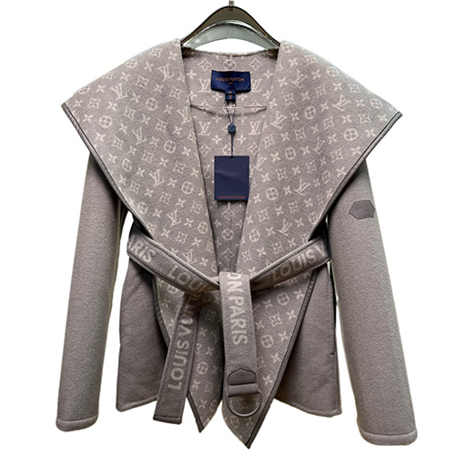 [홍콩명품.LOUIS VUITTON] 루이비통 25SS 로고 여성 모노그램 캐시미어 쇼트 코트 자켓 (그레이), BM22864, TOM, 레플리카의류,미러급사이트