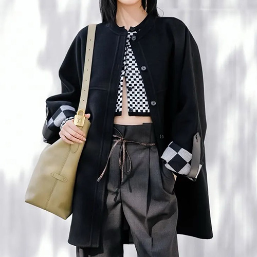 [홍콩명품.LOUIS VUITTON] 루이비통 25SS 로고 여성 캐시미어 라운드넥 코트 자켓 (블랙), BM22890, PG, 레플리카의류,미러급사이트