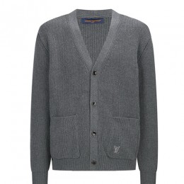 [홍콩명품.LOUIS VUITTON] 루이비통 25SS 로고 캐시미어 V넥 니트 가디건 (그레이), BM22912, G5, 레플리카의류,미러급사이트