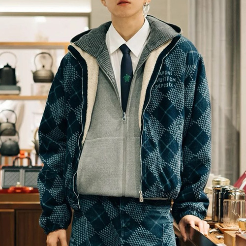 [홍콩명품.LOUIS VUITTON] 루이비통 25SS 로고 다미에 시어링 데님 봄버 자켓, BM23118, JL, 레플리카의류,미러급사이트