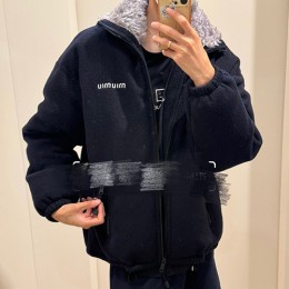 [홍콩명품,MIU MIU] 미우미우 25SS 로고 자수 플리스 솜패딩 자켓 (블랙), BM23340, KB, 레플리카의류,미러급사이트