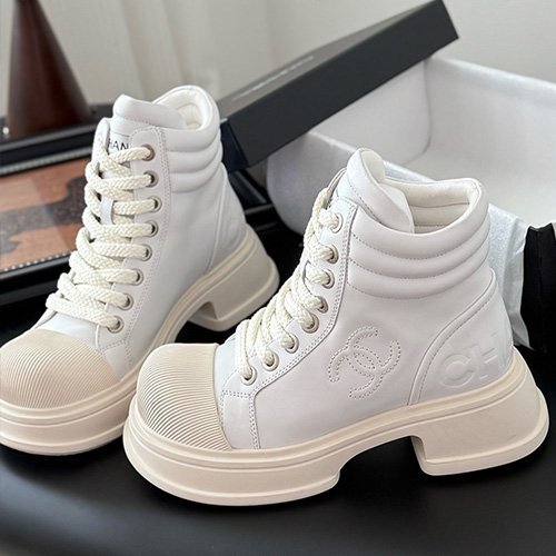 [홍콩명품.CHANEL] 샤넬 25SS 로고 여성 레더 가죽 부츠 운동화 (2컬러), SE5825, GHS, 명품스니커즈,운동화,구두,로퍼,하이탑,신발