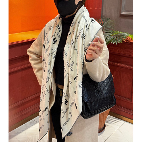 [홍콩명품.CHANEL] 샤넬 25SS 로고 패턴 140-140 실크 캐시미어 스카프 머플러 (2컬러), ET3199, 홍콩명품의류,구매대행,온라인명품