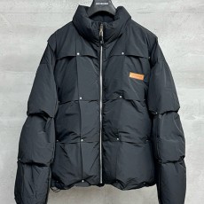 [홍콩명품.LOUIS VUITTON] 루이비통 25SS 로고 다운 패딩 자켓 (블랙), BM23507, G5, 레플리카의류,미러급사이트