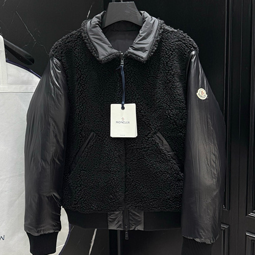 [홍콩명품.MONCLER] 몽클레어 25SS 로고 플리스 리버서블 구스다운 패딩 봄버 양면자켓 (블랙), BM23736, KSM, 레플리카의류,미러급사이트