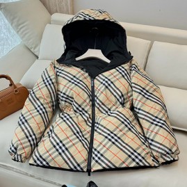 [홍콩명품.Burberry] 버버리 25SS 로고 여성 체크패턴 리버서블 구스다운 패딩 후드 코트 자켓 (2컬러), BM23751, KSM, 레플리카의류,미러급사이트