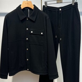 [홍콩명품.Brunello Cucinelli ] 브루넬로 쿠치넬리 25SS 로고 자수 트레이닝 카라 버튼 자켓 + 조거 팬츠 바지 상하의 세트 (2컬러), BM23780, HH, 레플리카의류,미러급사이트