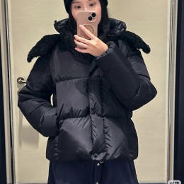 [홍콩명품.MONCLER] 몽클레어 25SS 로고 여성 후드 다운 패딩 자켓 (블랙), BM23839, PG, 레플리카의류,미러급사이트