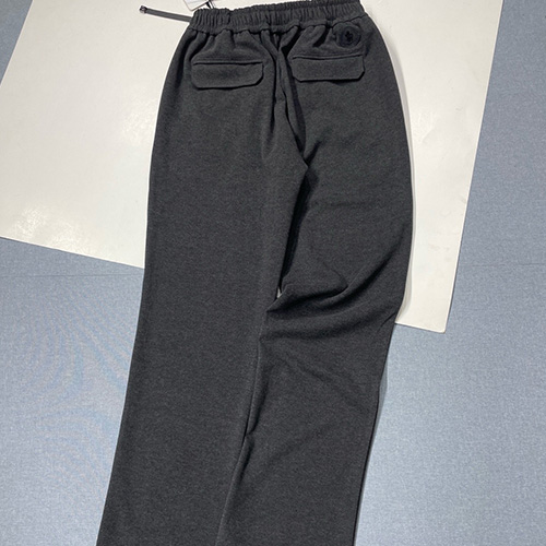 [홍콩명품.MONCLER] 몽클레어 25SS 로고 캐시미어 조거 팬츠 바지 (다크그레이), BM23865, JL, 레플리카의류,미러급사이트