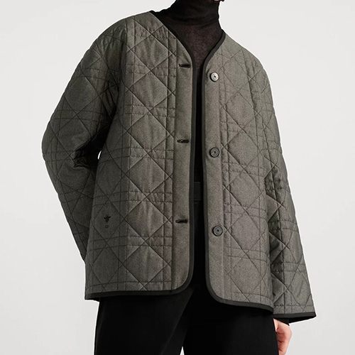 [홍콩명품,Christian Dior] 디올 25SS 로고 여성 퀄팅 솜패딩 V넥 자켓 (그레이), BM23888, MC, 레플리카의류,미러급사이트